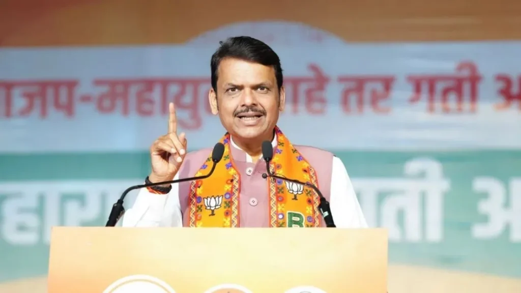 पुण्यात फडणवीस यांची पत्रकार परिषद: महापालिका निवडणुका महायुती म्हणून लढण्याचा निर्णय, विकास, शिक्षण आणि आरोग्यावर भर.