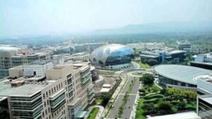 हिंजवडीतील आयटी कर्मचाऱ्यांचा विजय; पीएमआरडीएकडून १० दिवसांत नालेसफाई, रस्त्यांचे डागडुजी आणि मलबा हटवण्याचे आश्वासन