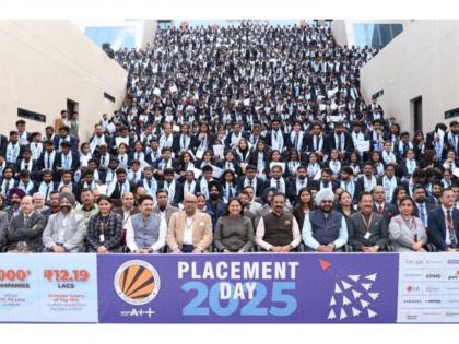 LPU विद्यार्थ्याला मिळाली ₹25 कोटींची रेकॉर्ड प्लेसमेंट; IIT नव्हे, तर ‘ही’ खास युनिव्हर्सिटी ठरली देशात आघाडीवर