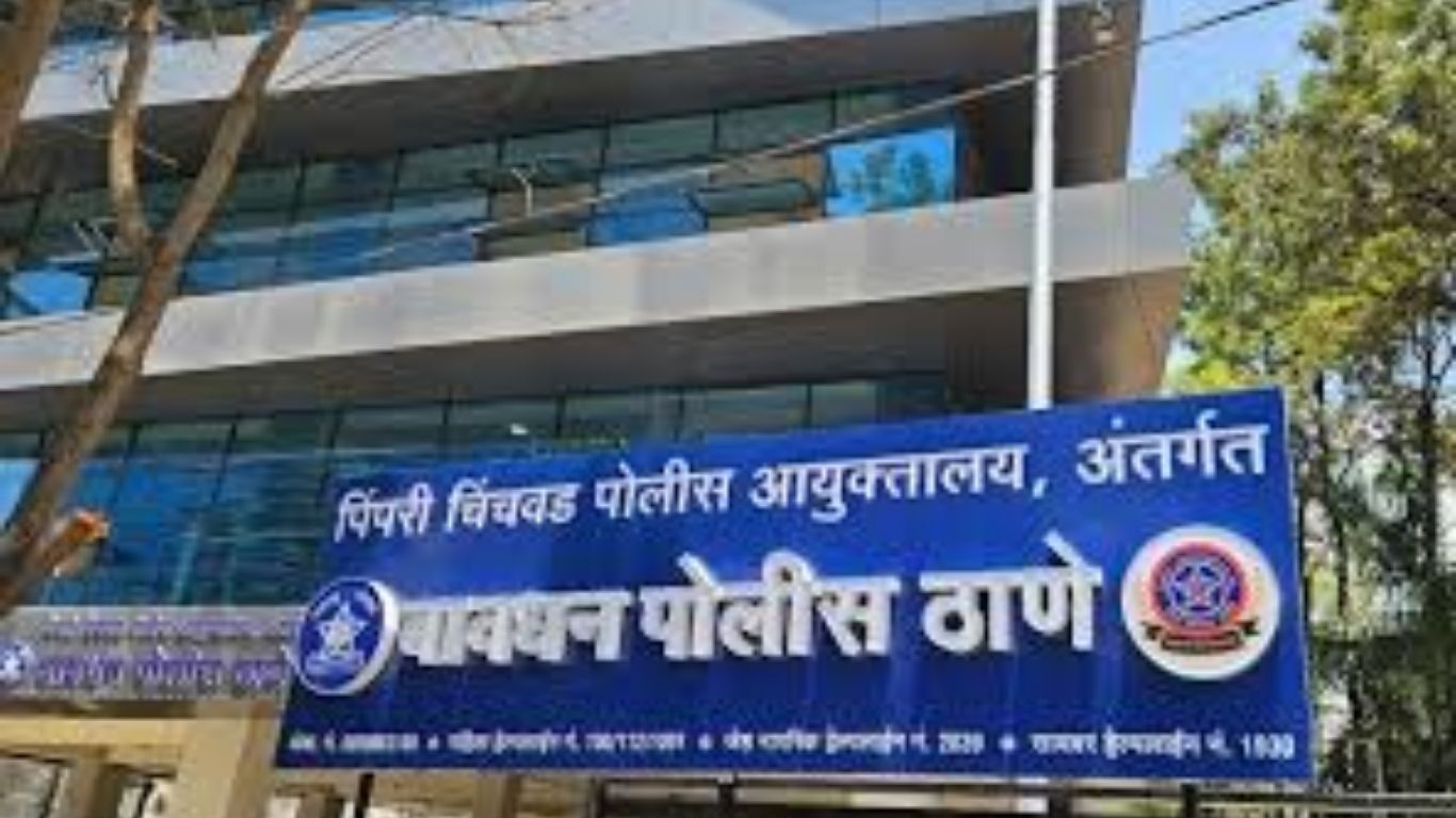 पिंपरी‑चिंचवड शहरात वाढदिवसाच्या पार्टीत which cracker नसल्यानं आरोपीने बंदुकीत गोळ्या फायर केला