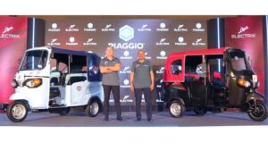 आपे इलेक्ट्रिक वाहनांचा नवा अध्याय; पियाजिओने लॉन्च केली आपे ई-सिटी अल्ट्रा आणि एफएक्स मॅक्स