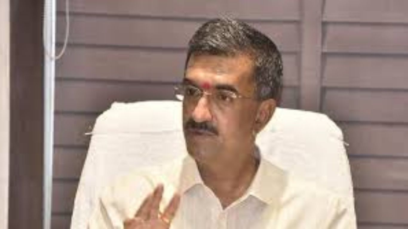 पीएमजीपी इमारतींच्या पुनर्विकासाबाबत एक महिन्याच्या आत बैठक होणार; मंत्री शंभूराज देसाई यांची माहिती