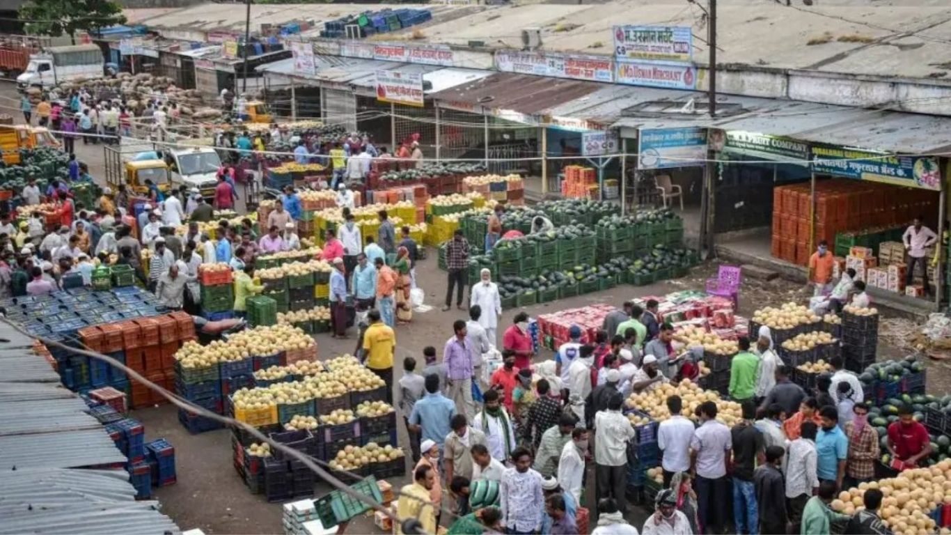 पुणे कृषी उत्पन्न बाजार समितीत घोटाळा
