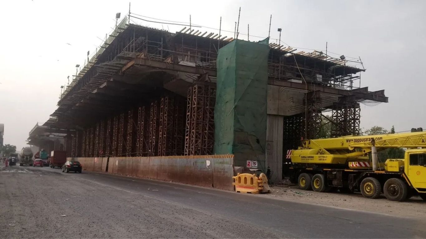 पुणे-सोलापूर महामार्गावरील वाहतूक कोंडी संपणार; 25 किमी लांबीचा सहा पदरी उड्डाणपूल उभारणार