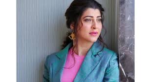 तेजस्विनी पंडित म्हणतात, मराठीसाठी एकत्र येणारी मंडळी संकटातच आठवतात