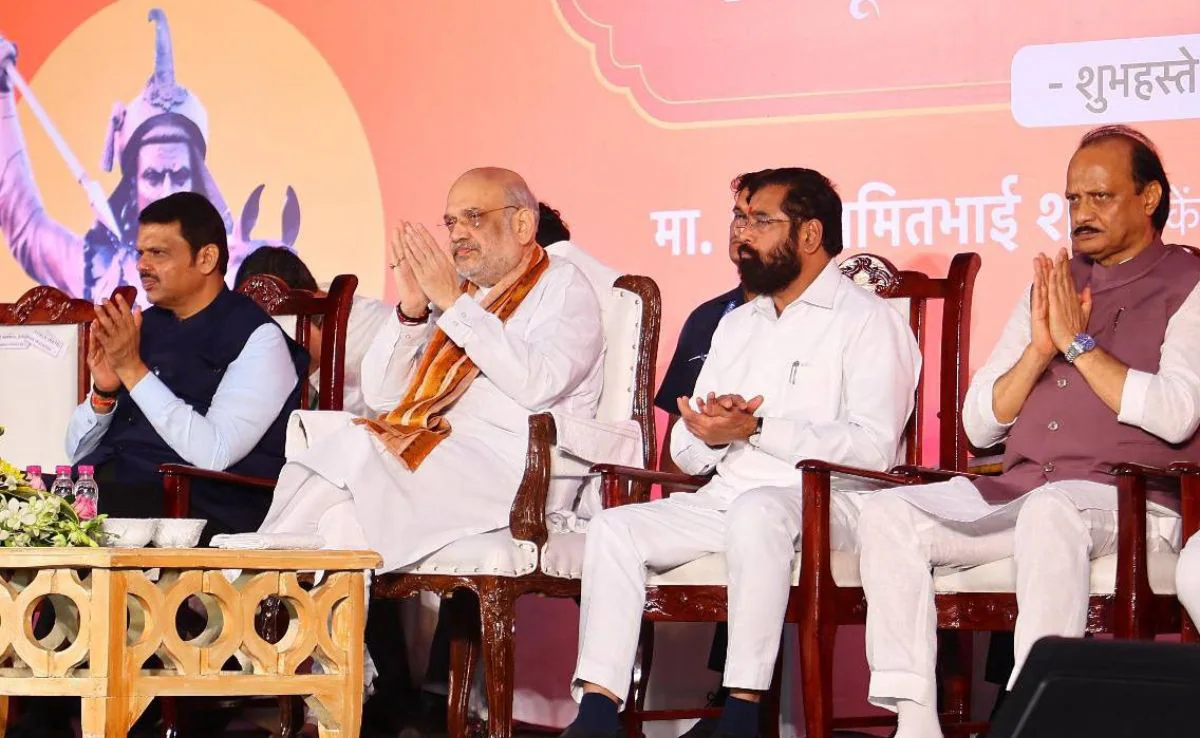 पुण्यात एकनाथ शिंदेंची ‘जय गुजरात’ घोषणा; राजकीय वादाला सुरुवात