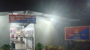 नवी सून सासरा व पतीला जेवणात विष मिसळून जिवंत मारण्याचा प्रयत्न — दोघांवर उपचार सुरू.