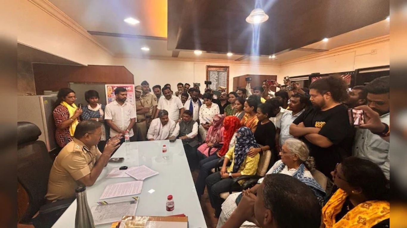 पुणे: दलित मुलींचा पोलिसांकडून छळ, अ‍ॅट्रॉसिटी गुन्ह्यावर नकार; रोहित पवारांचा संताप