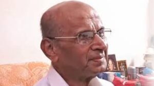 डॉ. ए. के. रायरु गोपाळ हे नाव म्हणजे गरीबांसाठी समर्पित वैद्यकीय सेवेचं प्रतीक