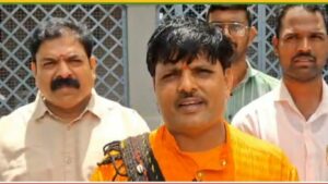 तुकाराम बाबा महाराजांकडून अन्नत्याग, पाचव्या दिवशीही उपोषण सुरु; प्रकृती खालावली, आंदोलक रस्त्यावर