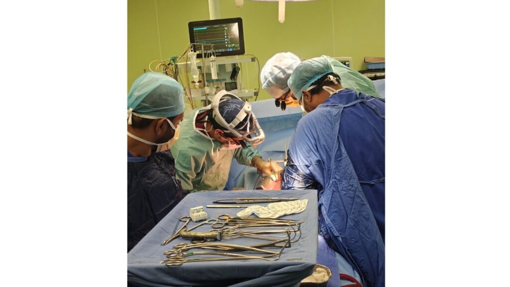 डीपीयू हॉस्पिटलमध्ये भारतातील पहिले हृदय आणि मूत्रपिंड एकत्रित प्रत्यारोपण यशस्वी