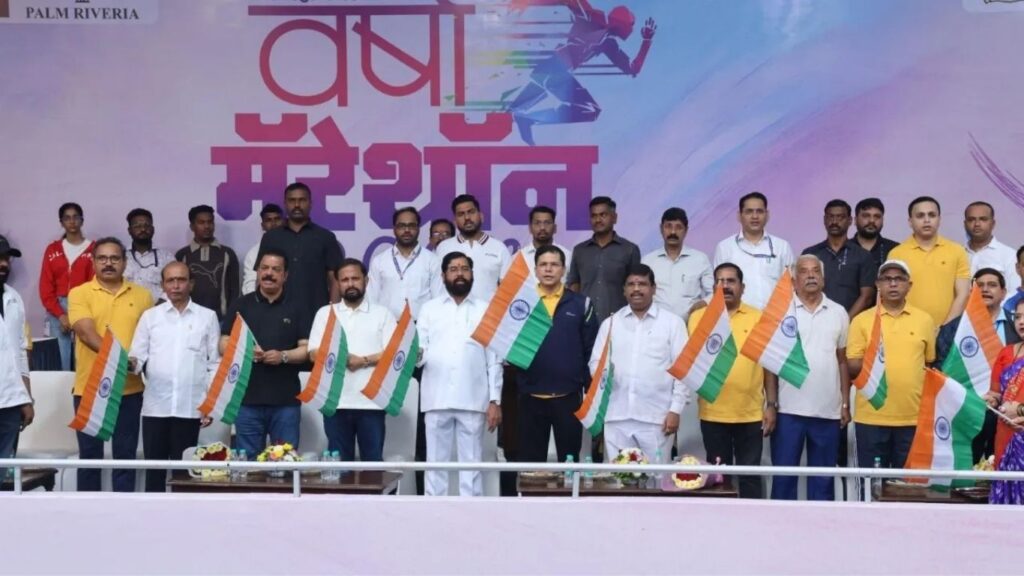 ठाणे वर्षा मॅरेथॉन २०२५: २५ हजार धावपटू, धर्मेंद्र व रविना गायकवाड विजेते, ₹१० लाखांची बक्षिसे