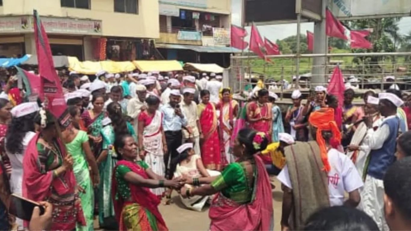 मोखाडा खोडाळा येथे जागतिक आदिवासी दिन साजरा – पारंपरिक नृत्य, रॅली आणि सांस्कृतिक जल्लोष