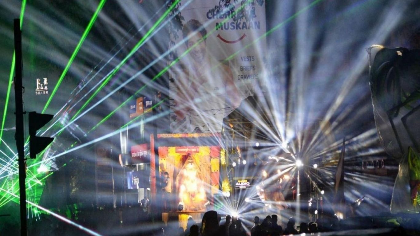 पिंपरी-चिंचवडमध्ये मिरवणुकांमध्ये लेझर व बीम लाईट वापरण्यास बंदी | पोलिसांचा आदेश