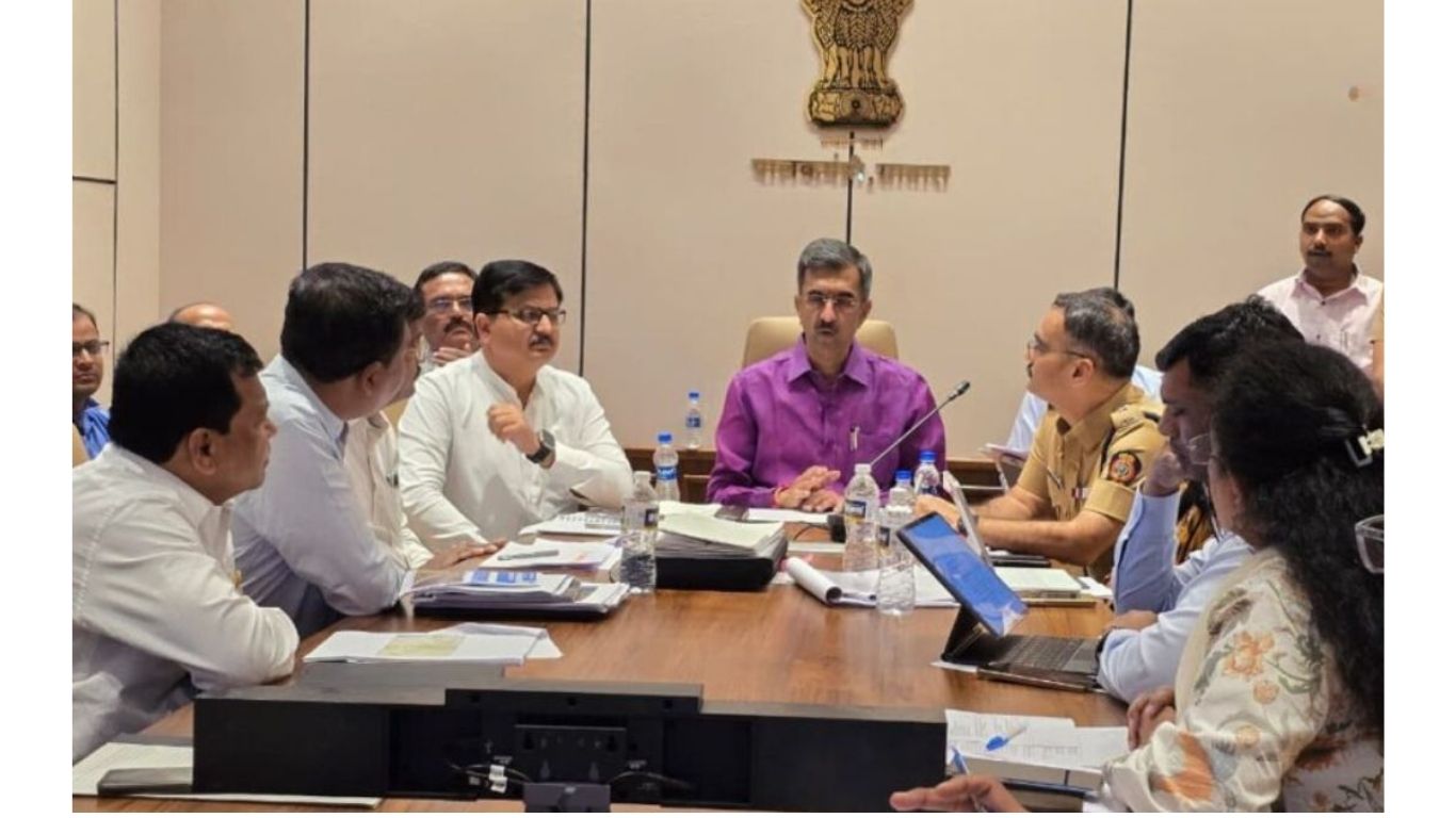 सातारा-कोल्हापूर व कराड-चिपळूण महामार्ग कामे वेळेत न झाल्यास फौजदारी गुन्हे : पालकमंत्री शंभूराज देसाई यांचा इशारा