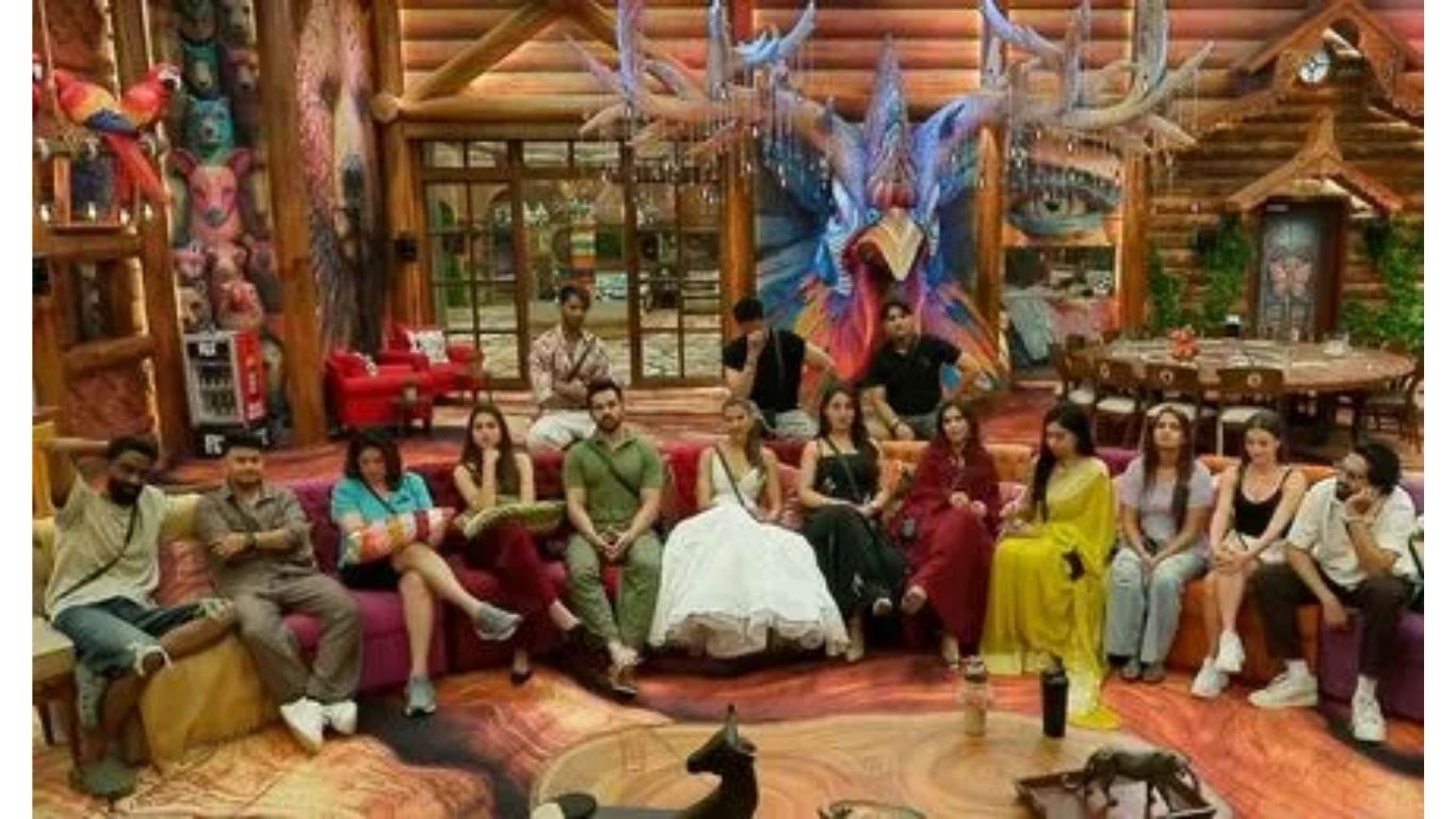 Bigg Boss 19 First Elimination: घरातला पहिला स्पर्धक बाहेर