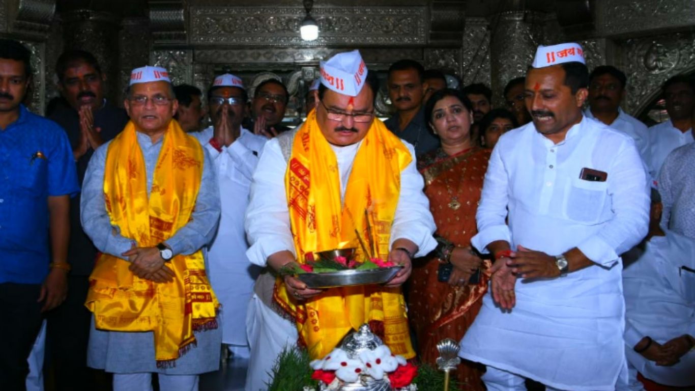 पुण्यात जे. पी. नड्डा यांचा दौरा; गणपती बाप्पाच्या आरतीने कार्यक्रमाची सुरुवात