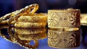 डोंबिवलीत “जुने कपडे” बहाणा करून ३.६० लाखांचे सोन्याचे दागिने लुटले