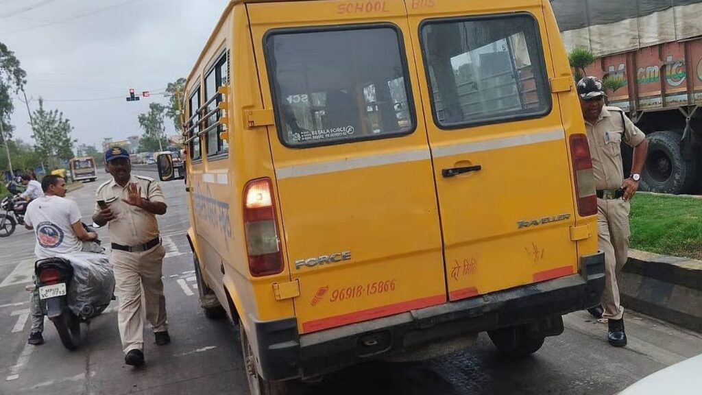 शाळेबद्दल RTO मोहिमेत दणका; चार महिन्यात नियमभंग करणाऱ्यांवर १८ लाखांचा दंड