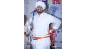 संगमनेरमध्ये किर्तनकार भंडारे विरोधात थोरात समर्थकांचा मोर्चा