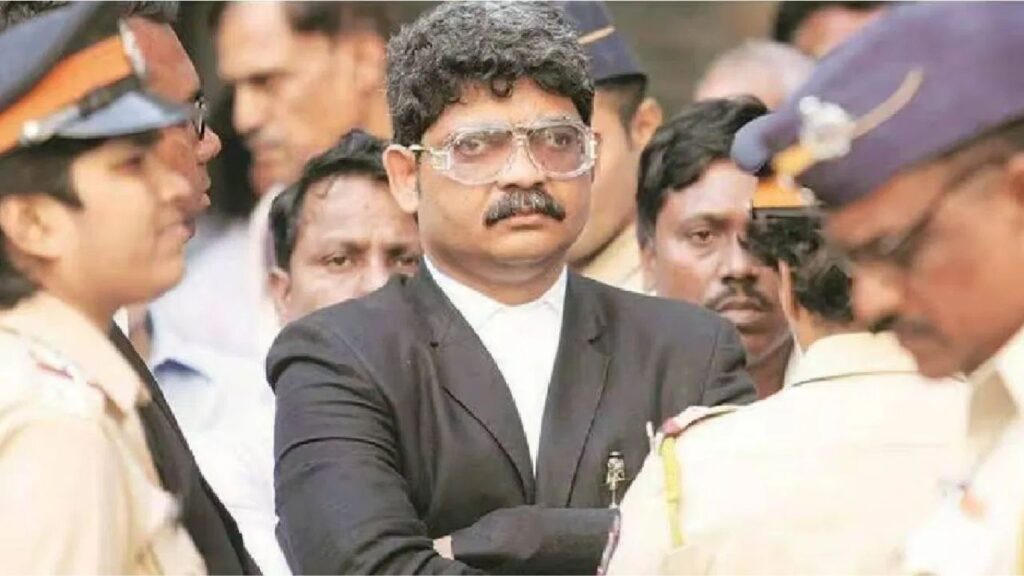 हायकोर्टात वकील गुणरत्न सदावर्ते दाखल; जरांगे पाटलांच्या आंदोलनाविरोधात याचिका