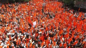 मराठा आरक्षणासाठी करमाळ्यात रक्ताभिषेक आंदोलन; सरकारवर दबाव वाढला