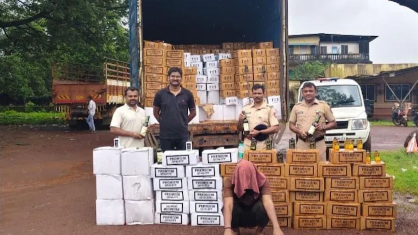 उत्पादन शुल्क विभागाची धडक कारवाई! 2 कोटींचा अवैध मद्यसाठा जप्त