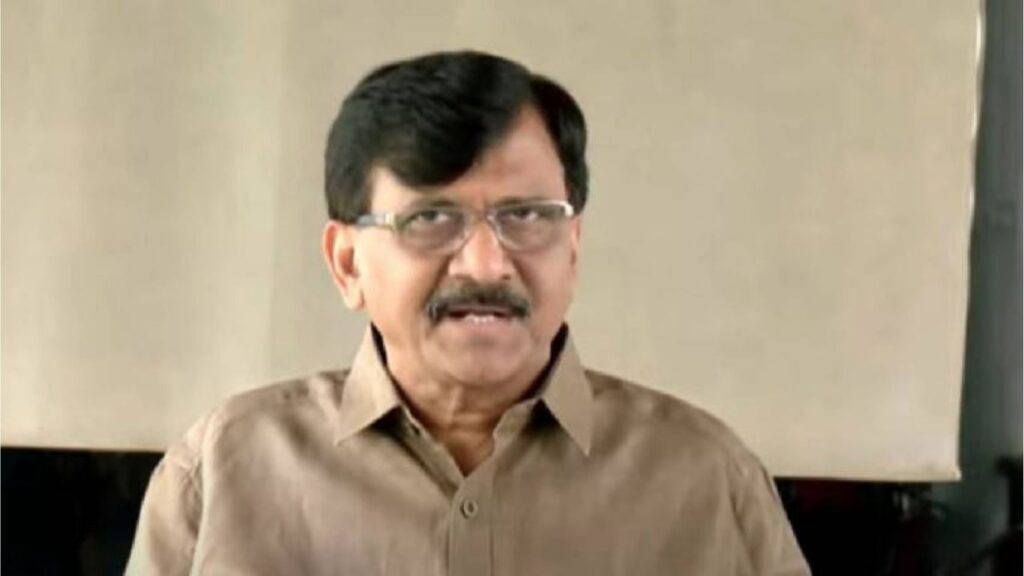 संजय राऊतांचा टोला: आधीच्या गुलालात आणि आत्ताच्या गुलालात काय फरक आहे?