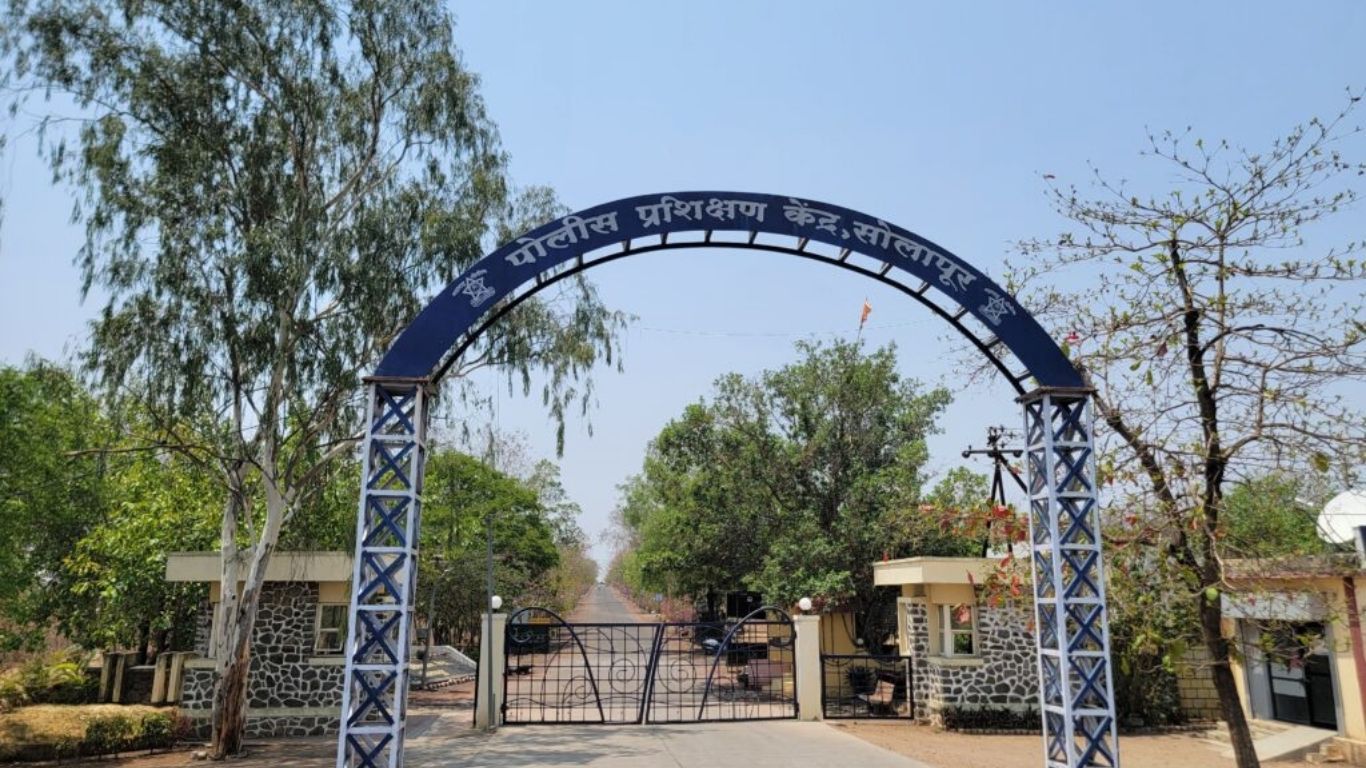 सोलापूर पोलीस प्रशिक्षण केंद्रात धक्कादायक घटना; १७० प्रशिक्षणार्थींना अन्नातून विषबाधा