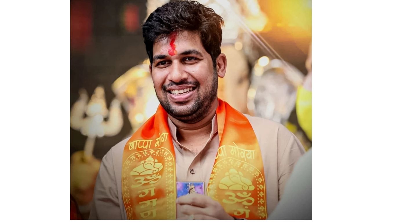 पुणे गणेशोत्सव २०२५: पुनित बालन यांनी पारंपरिकतेला आधुनिक स्पर्श दिला