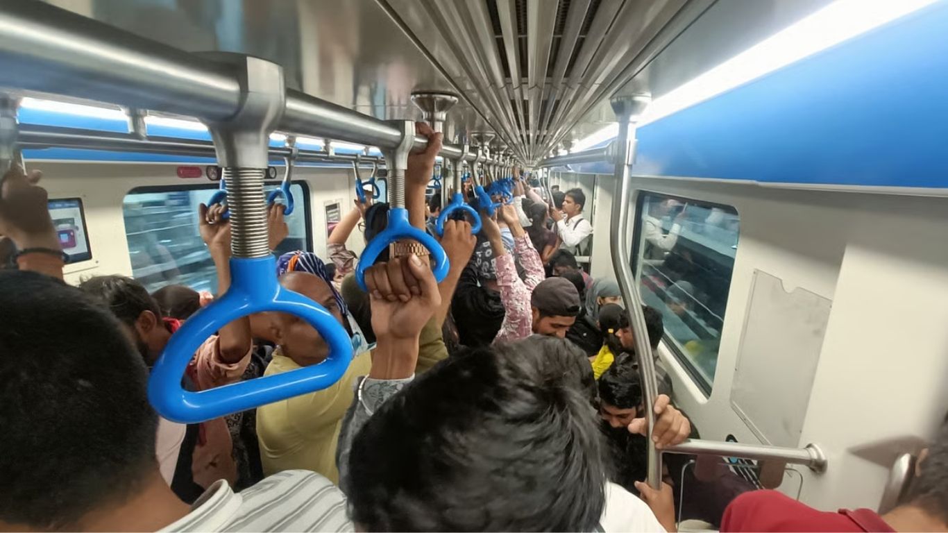 गणेशोत्सवात महामेट्रोची विक्रमी कमाई; प्रवासीसंख्या ३७ लाखांवर