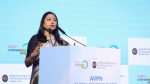 डॉ. प्रीती अदाणी यांचे आवाहन: दातृत्वासोबत एकत्रित उभारणीसही हातभार लावा