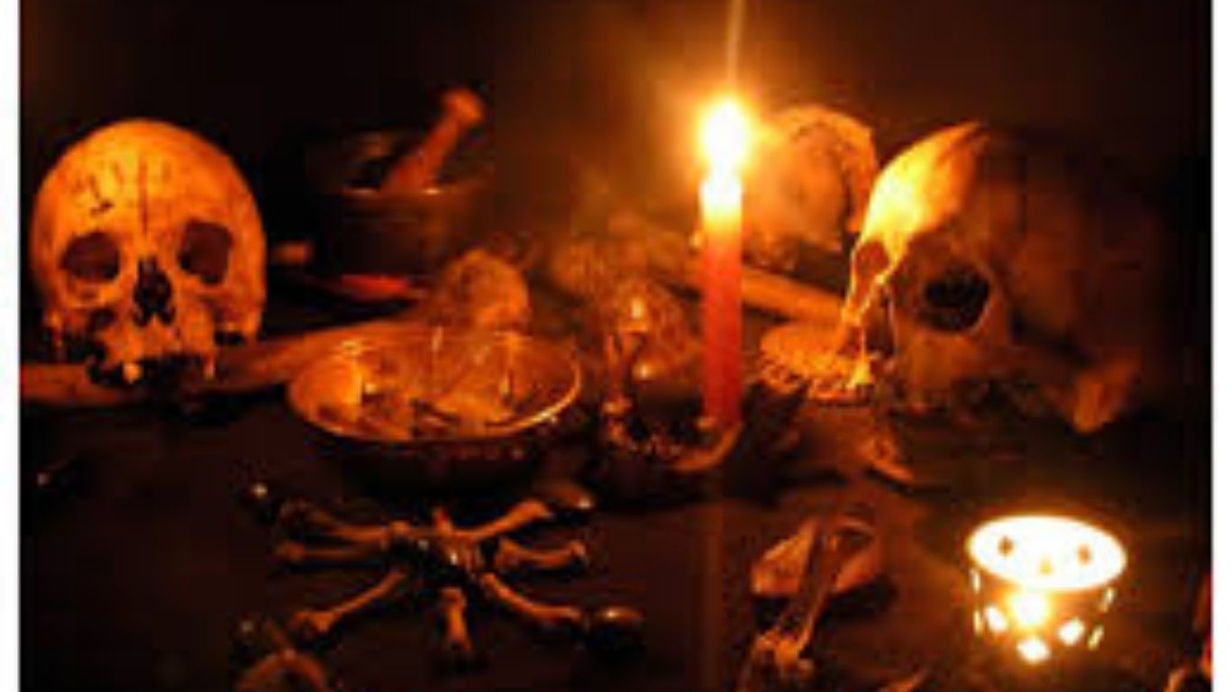 पुण्यात विवाहित महिलेवर ‘अघोरी पूजा’चा फसवणूकचा प्रकरण; आत्मघोषित गोडमन अटक