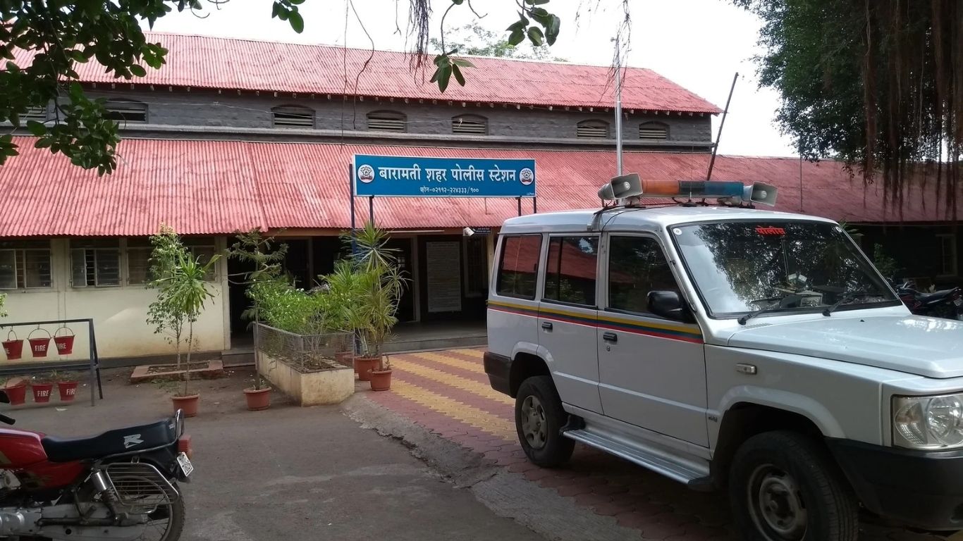 बारामतीत बाथरूमसाठी विचारल्यावर 24 वर्षीय तरुणाची बाप-लेकाने हत्या