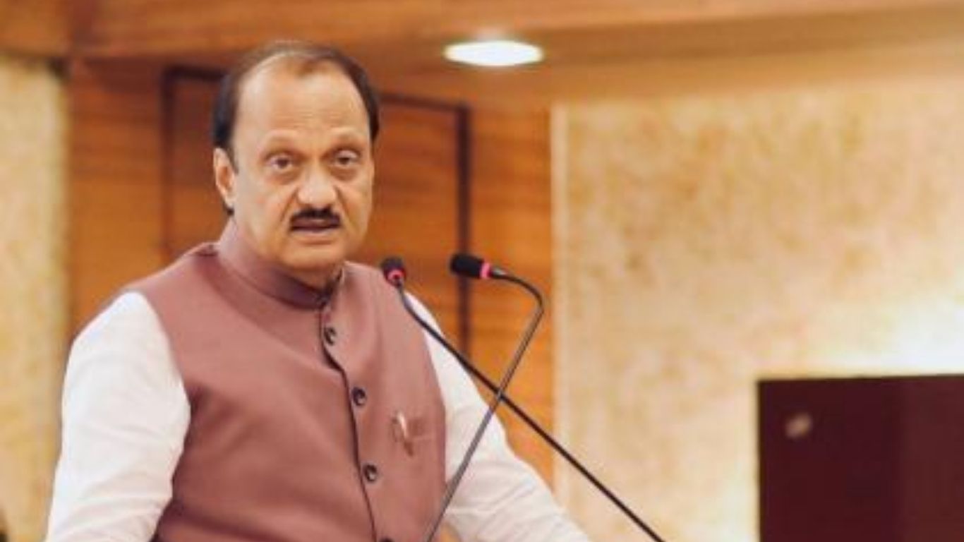 हडपसरमध्ये ‘जनसंवाद’ उपक्रम, अजित पवार व्हॉट्सअॅपद्वारे समस्यांवर सोडवणार