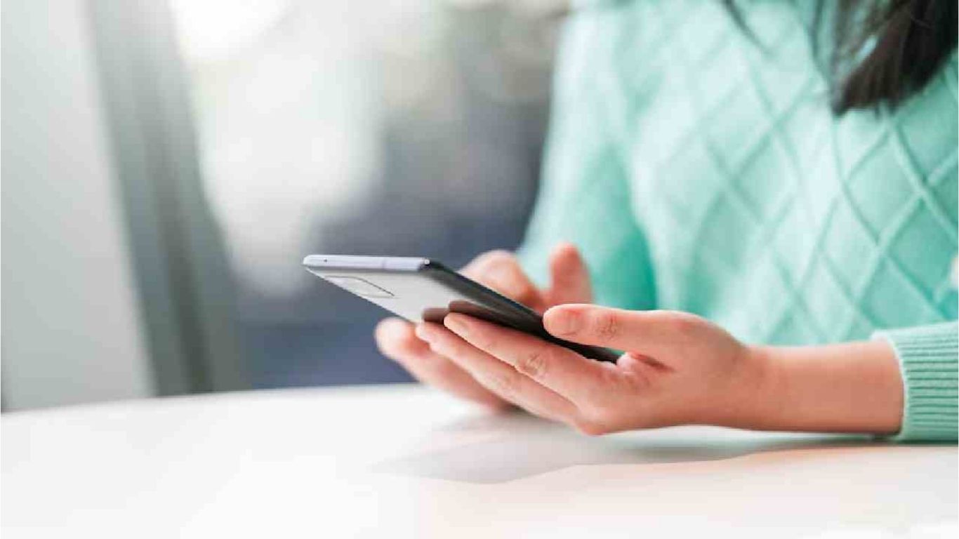 EMI न भरल्यास स्मार्टफोन होणार लॉक, RBI कडून नवा नियम विचाराधीन