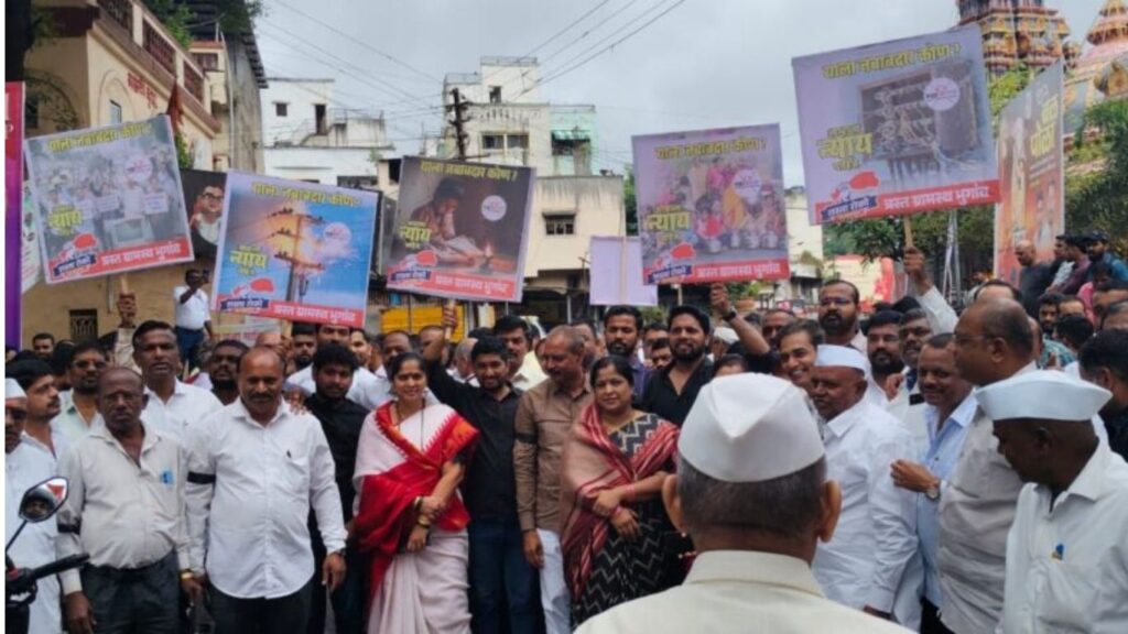 भुजगाव आणि भुकूम गावकऱ्यांचा वीज समस्यांवर शांततापूर्ण ‘रास्ता रोको आंदोलन’, महावितरणकडून दिलासा देण्याची हमी