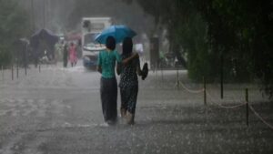 IMD Red Alert: पुढचे 72 तास मुंबई, पुणे आणि कोकणसाठी धोक्याचे