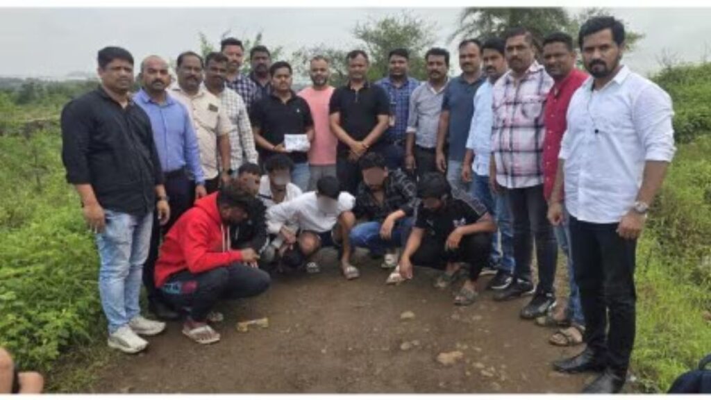 दरोडा टाकण्याच्या तयारीत असलेल्या रावण टोळीला गुंडा विरोधी पथकाची बेड्या