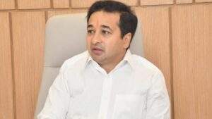 मुंबई फ्लोटेल व मरीना प्रकल्पाला गती; नितेश राणेंचे ३० सप्टेंबरपर्यंत DPR तयार करण्याचे आदेश