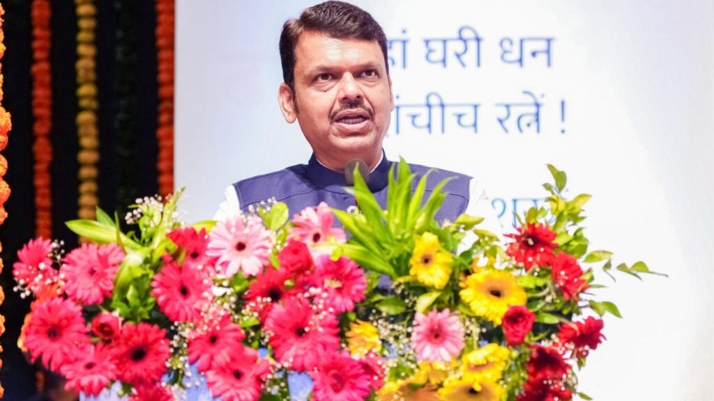 मुख्यमंत्री फडणवीसांचे विधान – "मराठी भाषा कालही अभिजात होती, आजही आहे, उद्याही राहील"