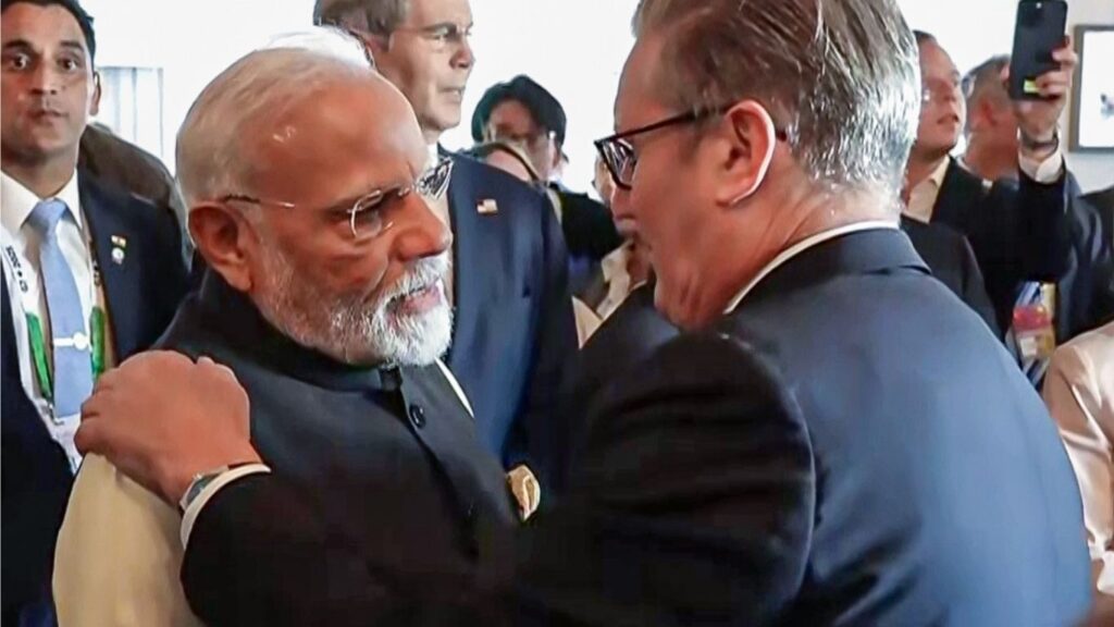अमेरिकेच्या तणावाच्या पार्श्वभूमीवर भारत-ब्रिटन संबंध घट्ट; ब्रिटनचे पंतप्रधान केयर स्टारमर मुंबईत
