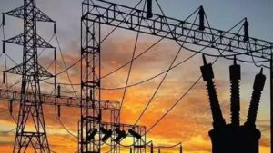 खासगीकरणाविरोधात महाराष्ट्र वीज कर्मचारी संपावर — महावितरण कर्मचाऱ्यांचा राज्यव्यापी आंदोलनाला प्रारंभ