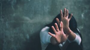 रत्नागिरीत आध्यात्मिक गुरुकुलात अल्पवयीन मुलीवर लैंगिक अत्याचार; महाराजावर गंभीर आरोप