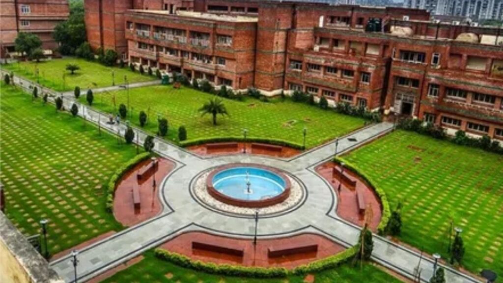 NSUT मध्ये असिस्टंट प्रोफेसर पदासाठी भरती; NET अनिवार्य नाही