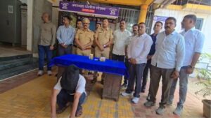 अंबरनाथ पोलिसांची मोठी कारवाई: खरे सोनं दाखवून 10 लाखाची फसवणूक, आरोपी गुजरातमधून अटकेत