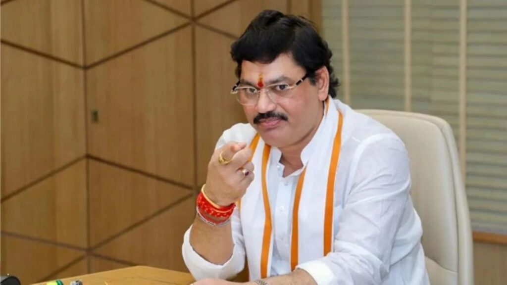 मराठा क्रांती मोर्चा पदाधिकाऱ्याला जीवे मारण्याची धमकी; आमदार धनंजय मुंडेवर टीकेनंतर वादाची ठिणगी