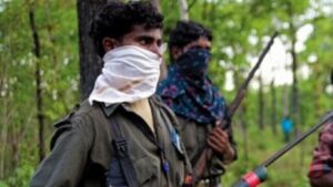 Chhattisgarh Naxalites Surrender: 200+ माओवादी शस्त्रसह आत्मसमर्पण