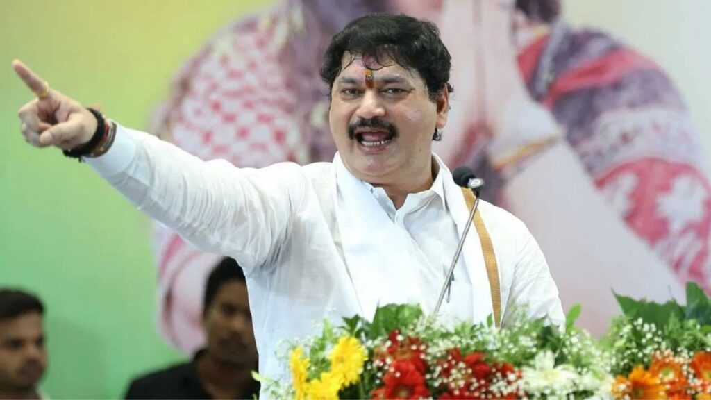 धनंजय मुंडे बीडकडे रवाना; ओबीसी महाएल्गार सभेसाठी मोठी तयारी