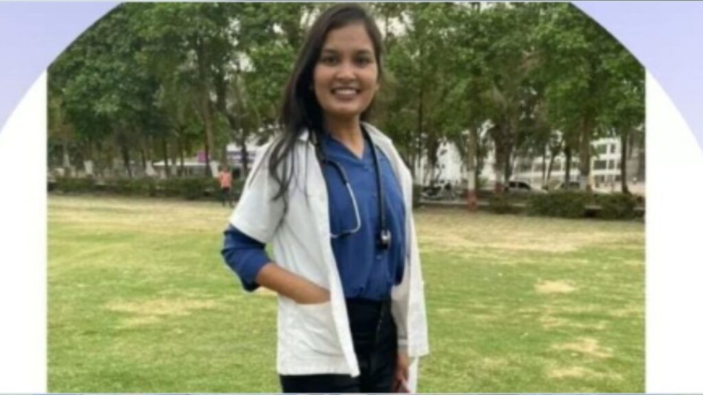 साताऱ्यात महिला डॉक्टरने गळफास घेऊन संपवलं जीवन